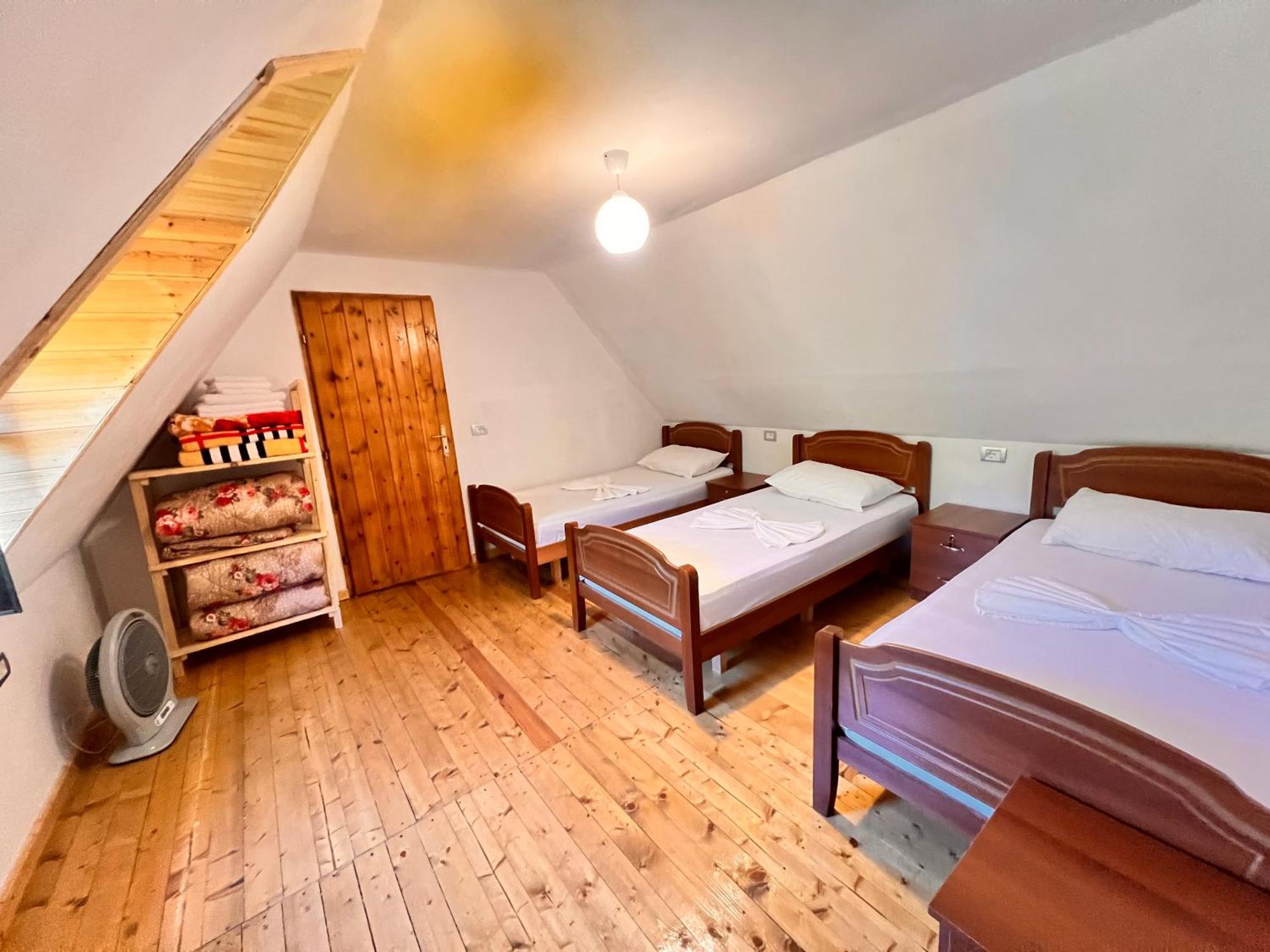 Guest House Gjelaj Theth Ngoại thất bức ảnh